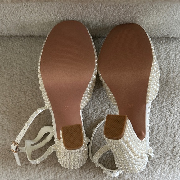 Goolita White Pearl Embellished Open Toe Heels - Picture 11 of 17